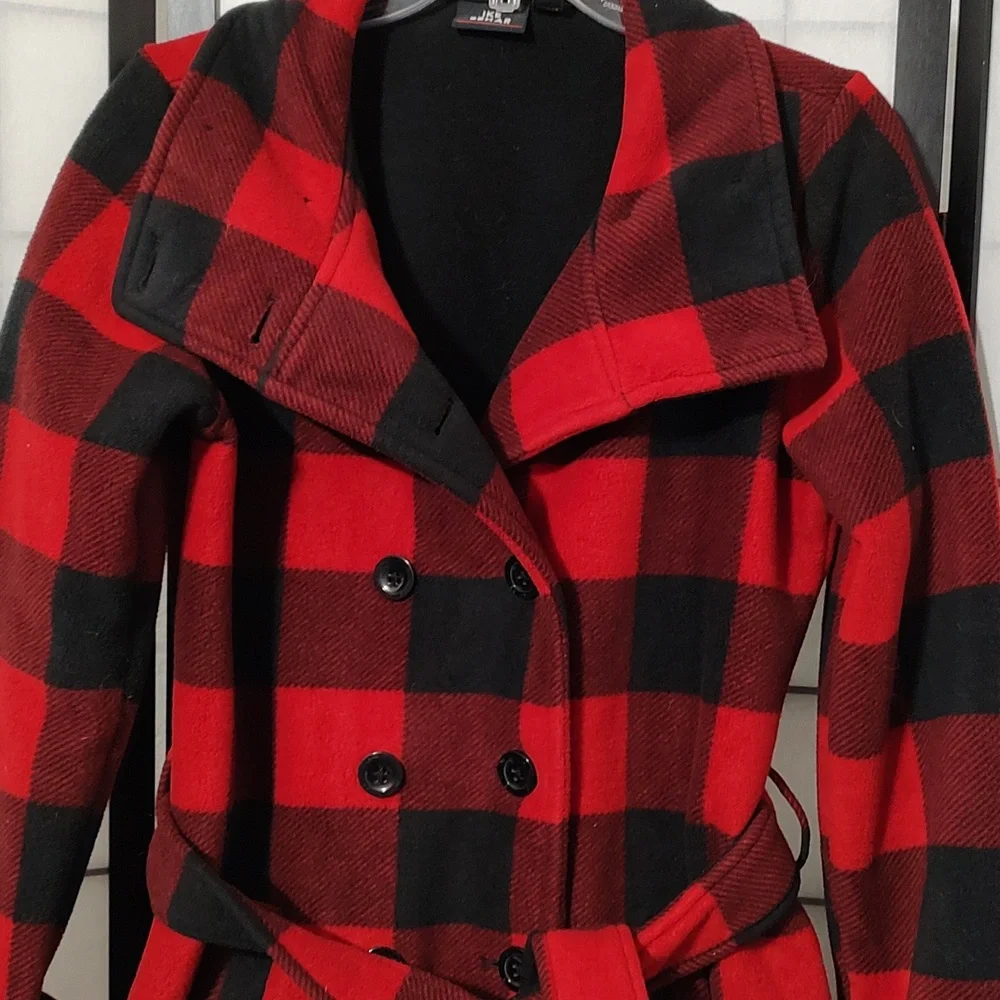 Red & Black Buffalo Plaid Ike Behar Fleece Coat with Belt sz Small - Picture 2 of 7